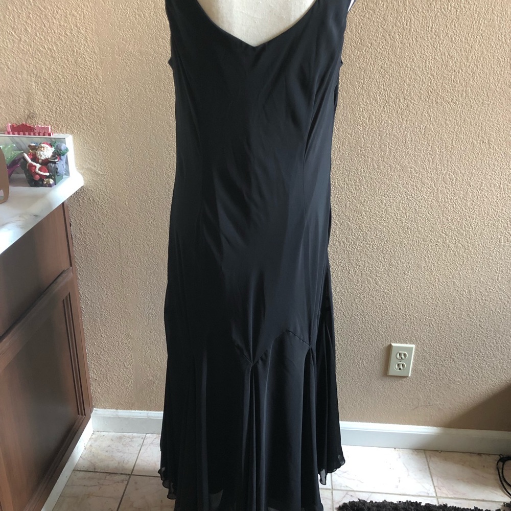 Dress - Picture 7 of 8